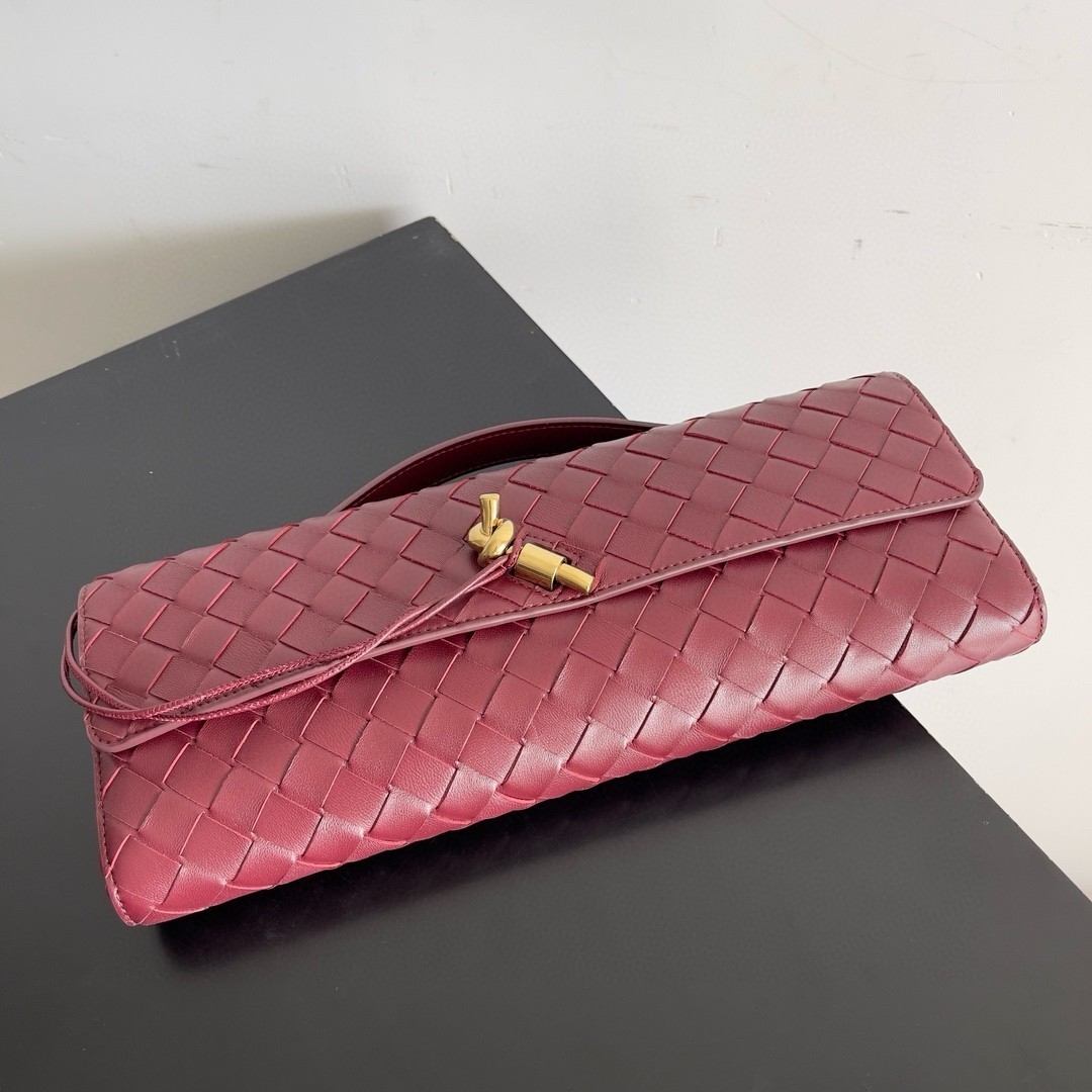 Bottega Veneta Andiamo Clutch with Handle in Barolo Intrecciato Lambskin 505