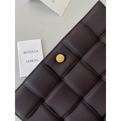 Bottega Veneta Padded Cassette Bag In Fondant Lambskin 525