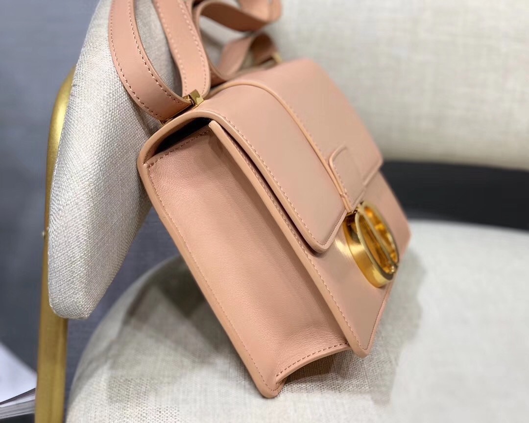 Dior 30 Montaigne Shoulder Bag In Pale Pink Calfskin  883