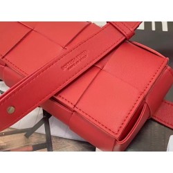 Bottega Veneta Cassette Belt Bag In Red Intrecciato Leather 755