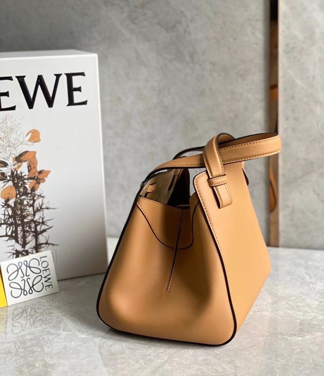 Loewe Hammock Nugget Bag In Brown Calfskin 415