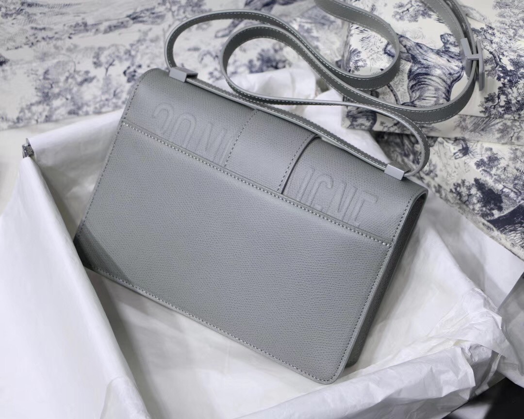 Dior 30 Montaigne Bag In Grey Ultra Matte Grained Calfskin 246