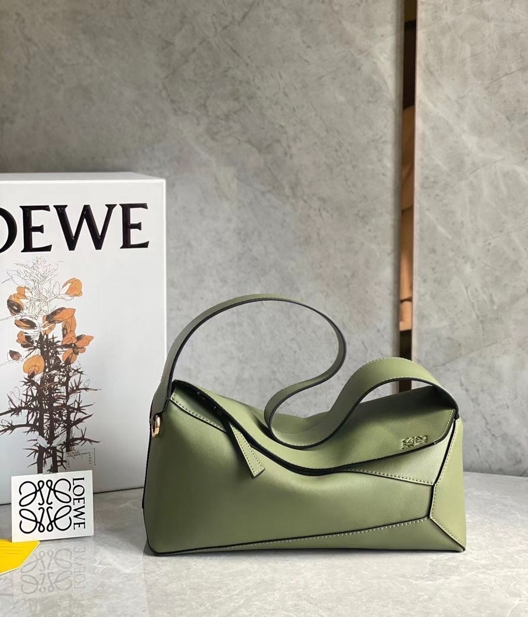 Loewe Puzzle Hobo Bag In Green Nappa Calfskin 331