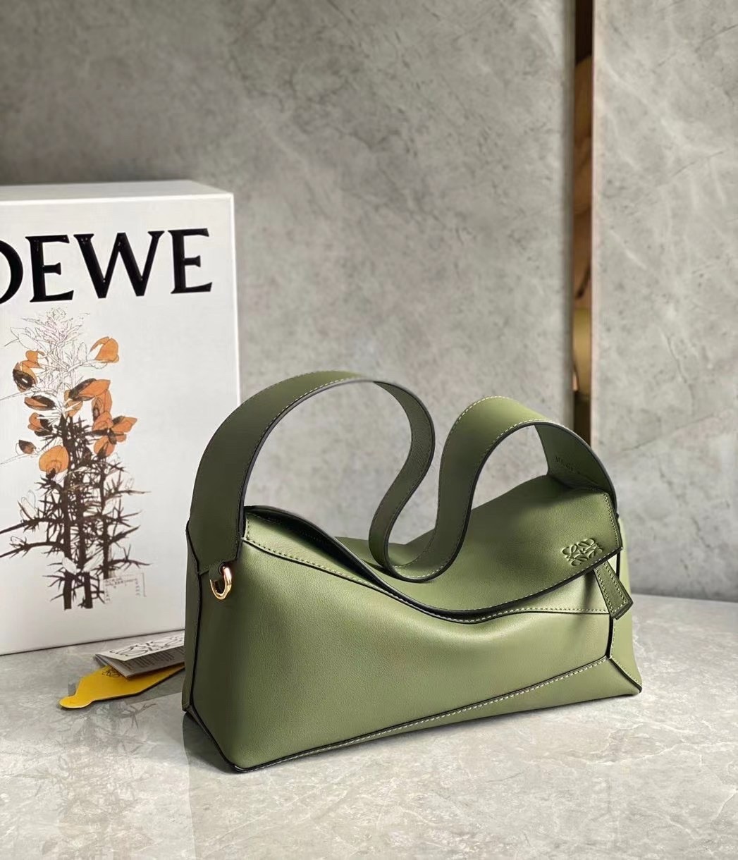 Loewe Puzzle Hobo Bag In Green Nappa Calfskin 331