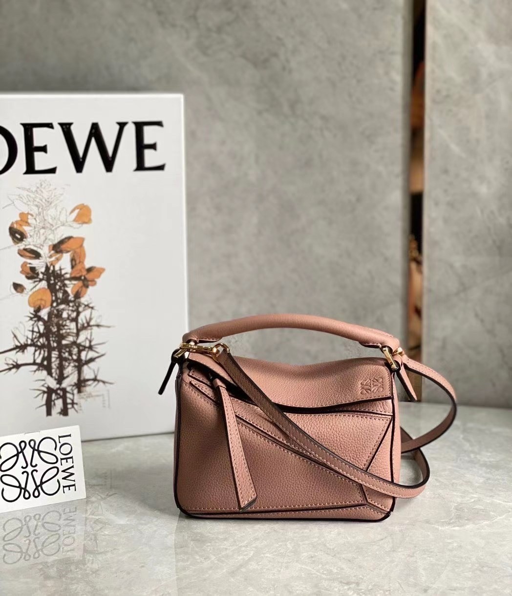 Loewe Puzzle Mini Bag In Dark Blush Grained Calfskin  225