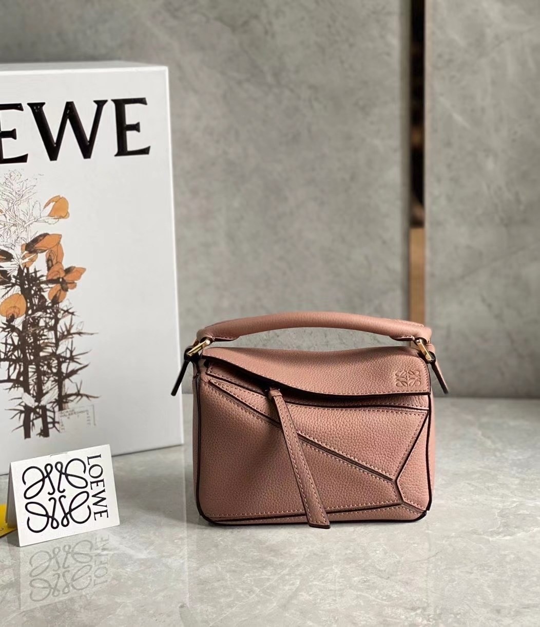 Loewe Puzzle Mini Bag In Dark Blush Grained Calfskin  225