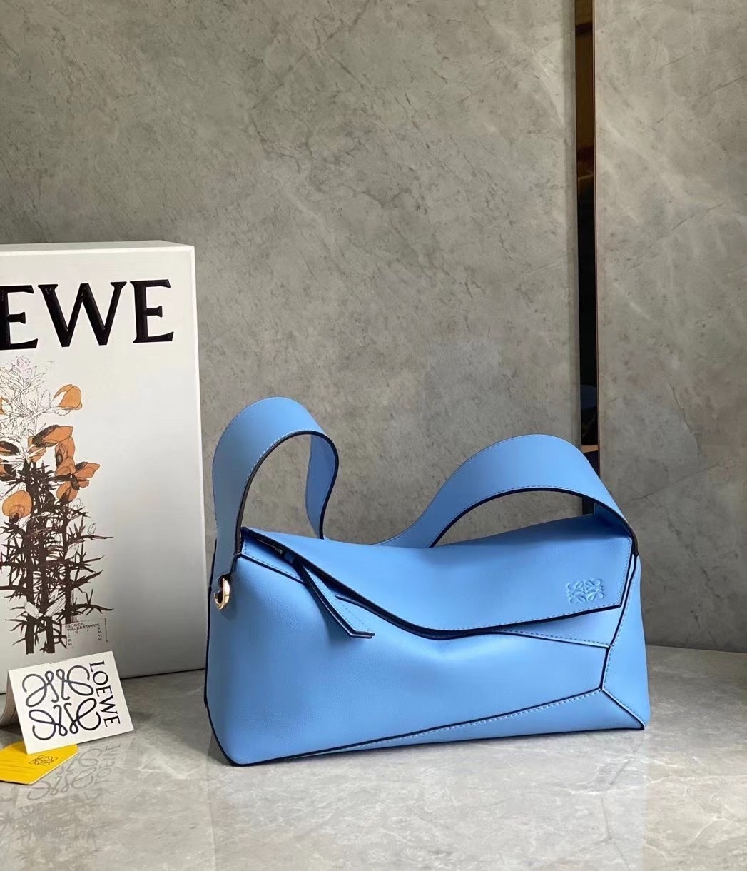 Loewe Puzzle Hobo Bag In Blue Nappa Calfskin 742