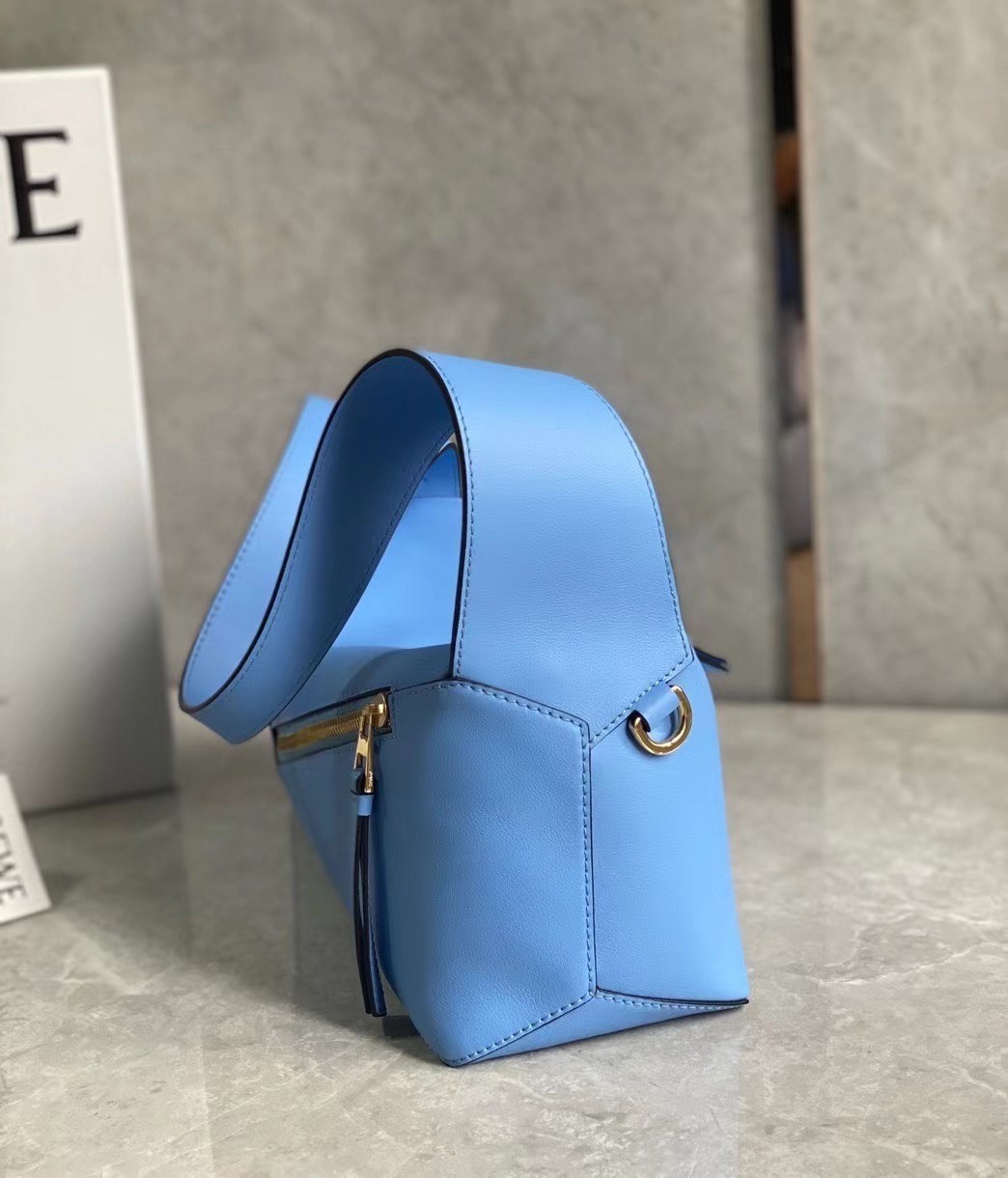 Loewe Puzzle Hobo Bag In Blue Nappa Calfskin 742