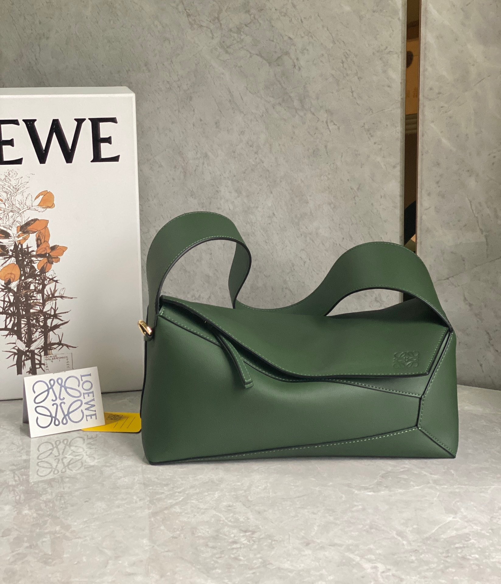 Loewe Puzzle Hobo Bag In Vintage Khaki Nappa Calfskin 515