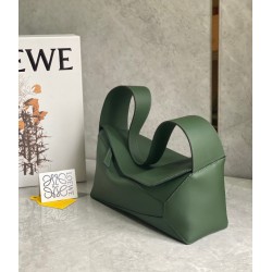 Loewe Puzzle Hobo Bag In Vintage Khaki Nappa Calfskin 515