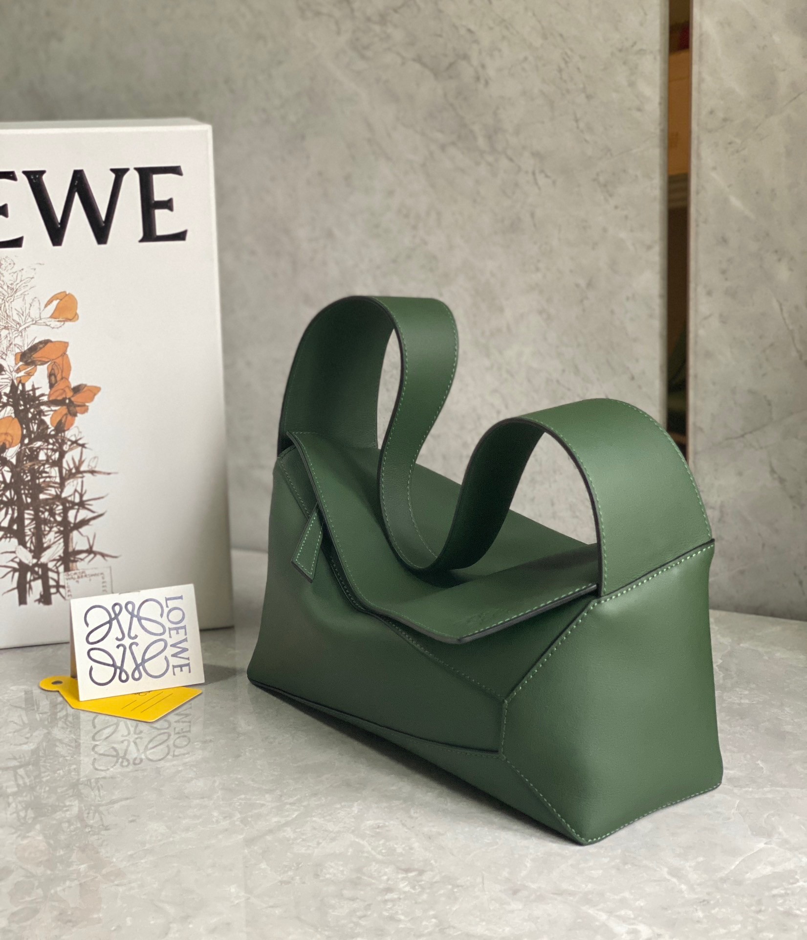 Loewe Puzzle Hobo Bag In Vintage Khaki Nappa Calfskin 515