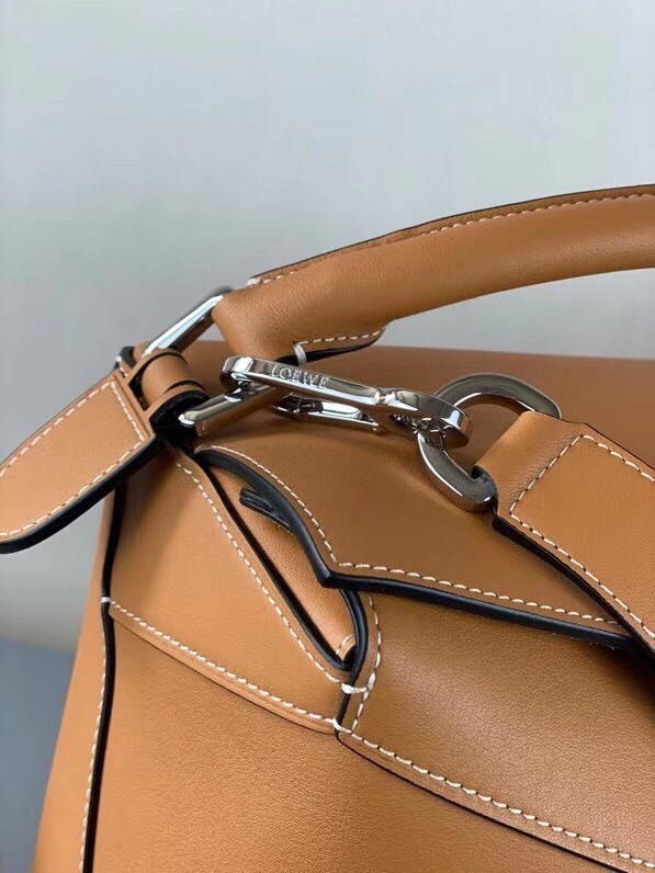 Loewe Large Puzzle Bag In Tan Calfskin 653