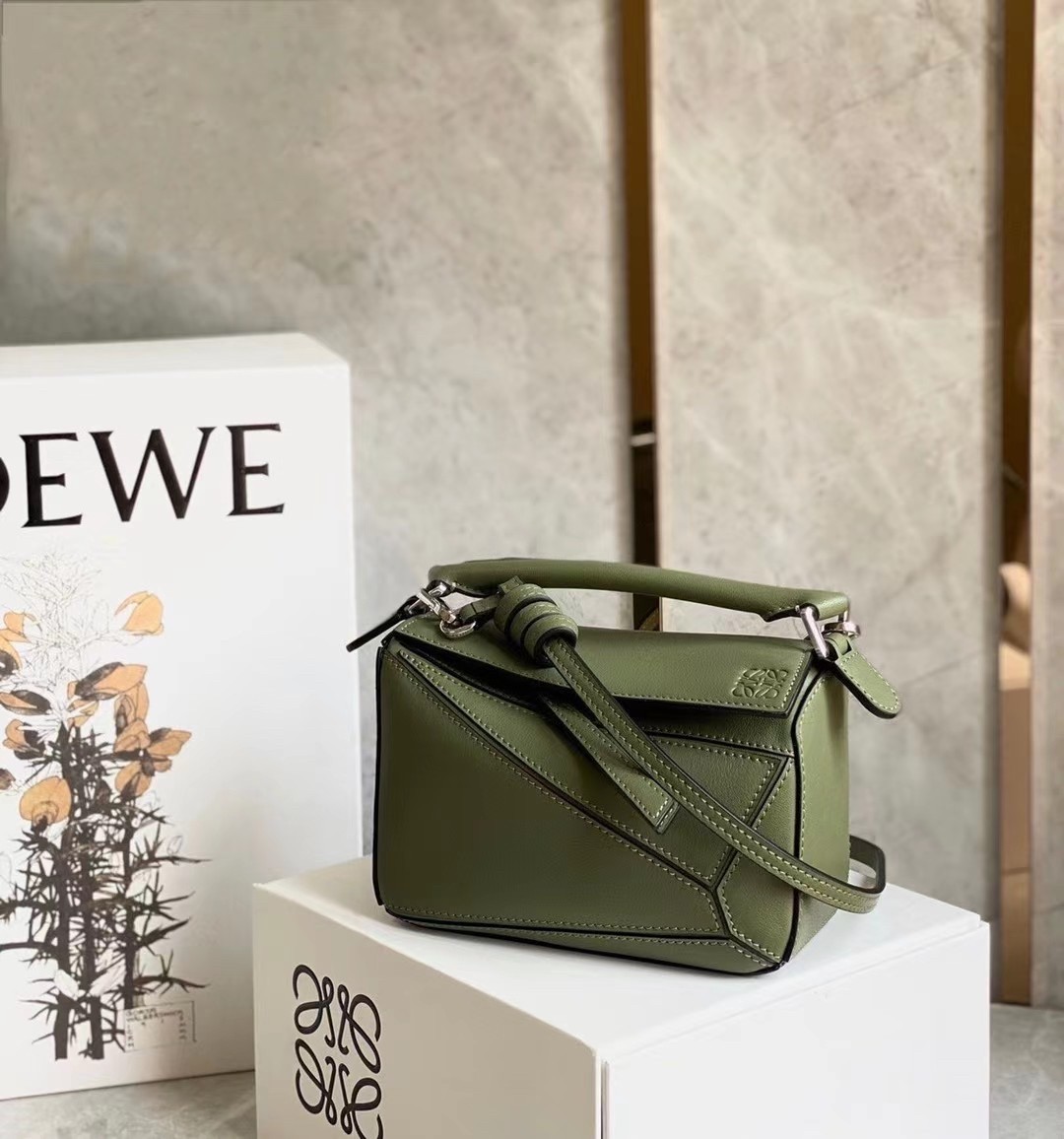 Loewe Puzzle Mini Bag In Avocado Green Calfskin 731