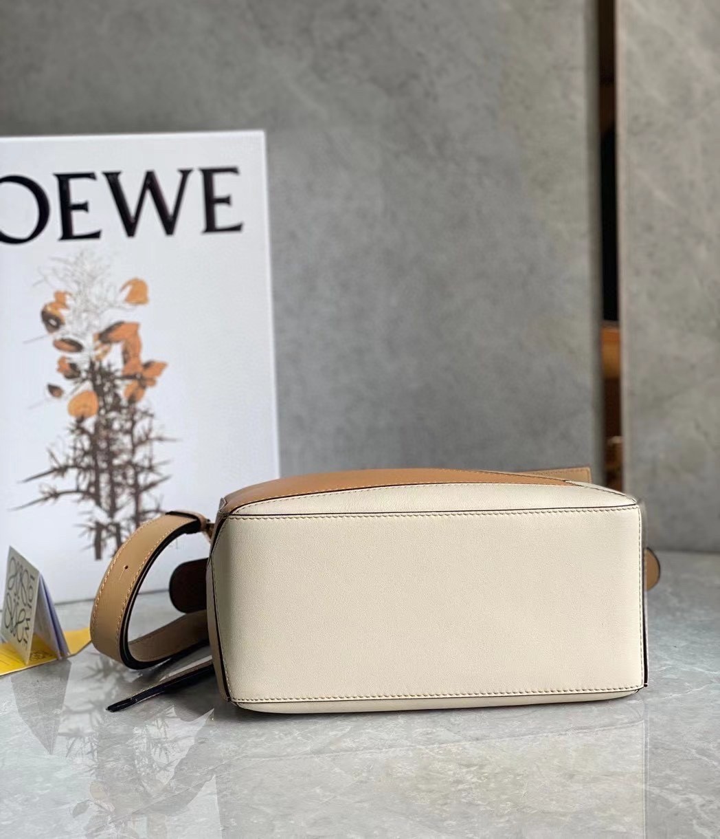 Loewe Puzzle Small Bag In Dune/Warm Desert Calfskin 908