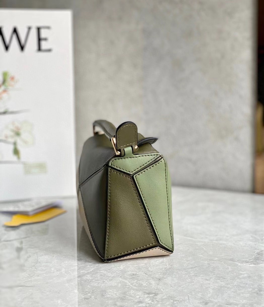 Loewe Puzzle Mini Bag In Green/Oat Calfskin 374