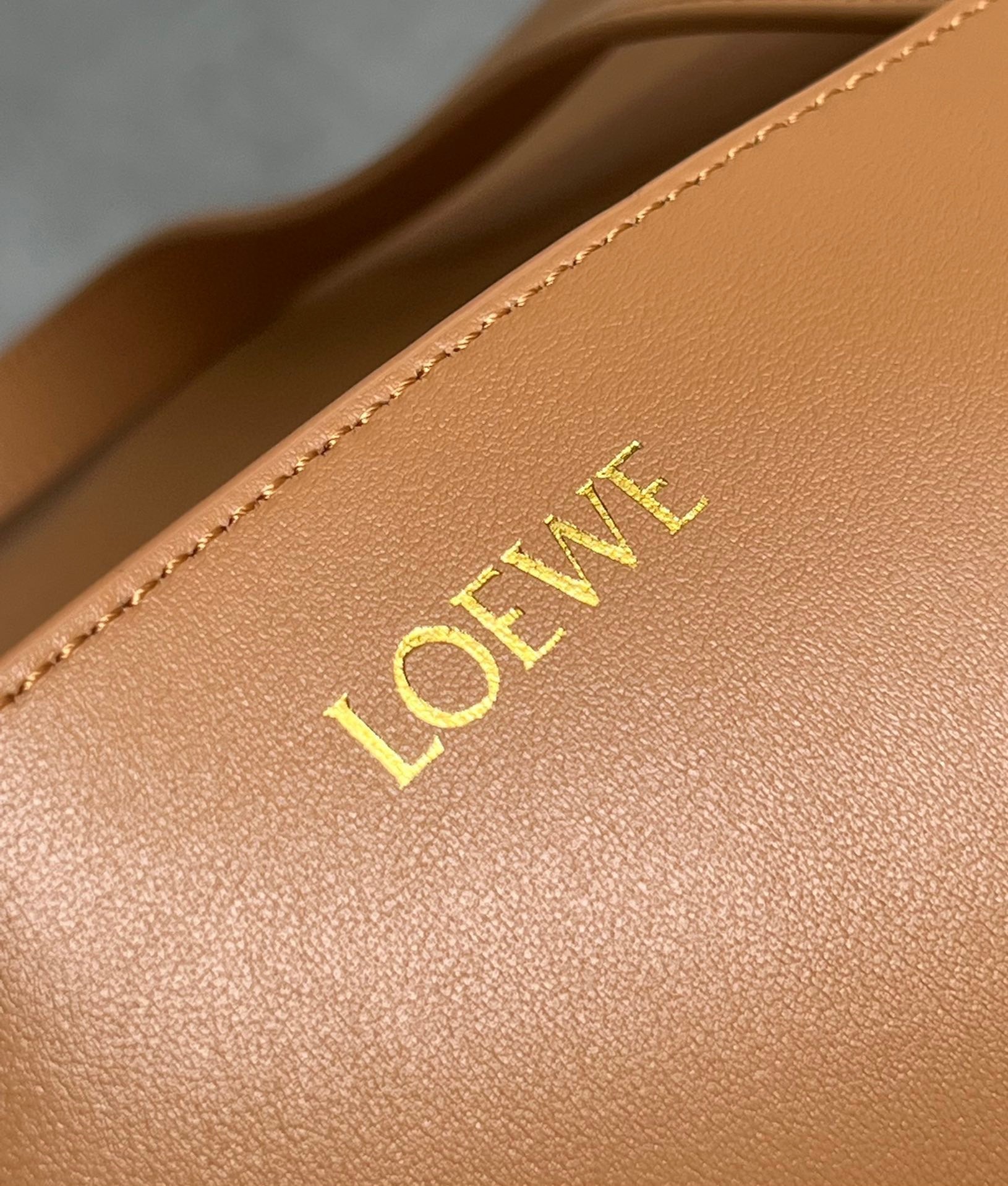 Loewe Large Puzzle Fold Tote Bag in Tan and Black Calfskin 582