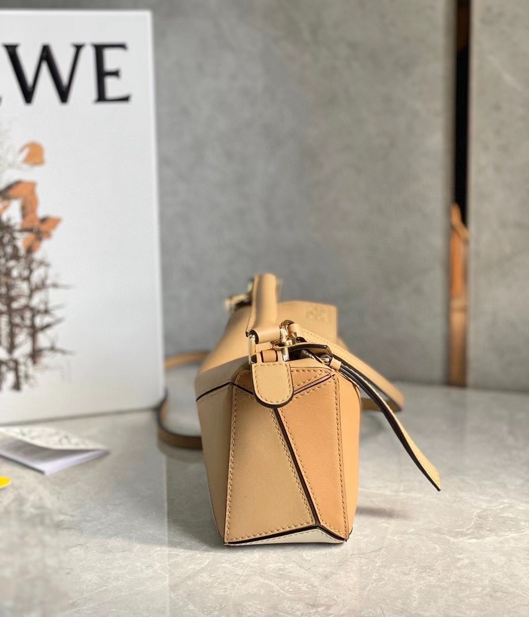 Loewe Puzzle Mini Bag In Dune/Warm Desert Calfskin 987