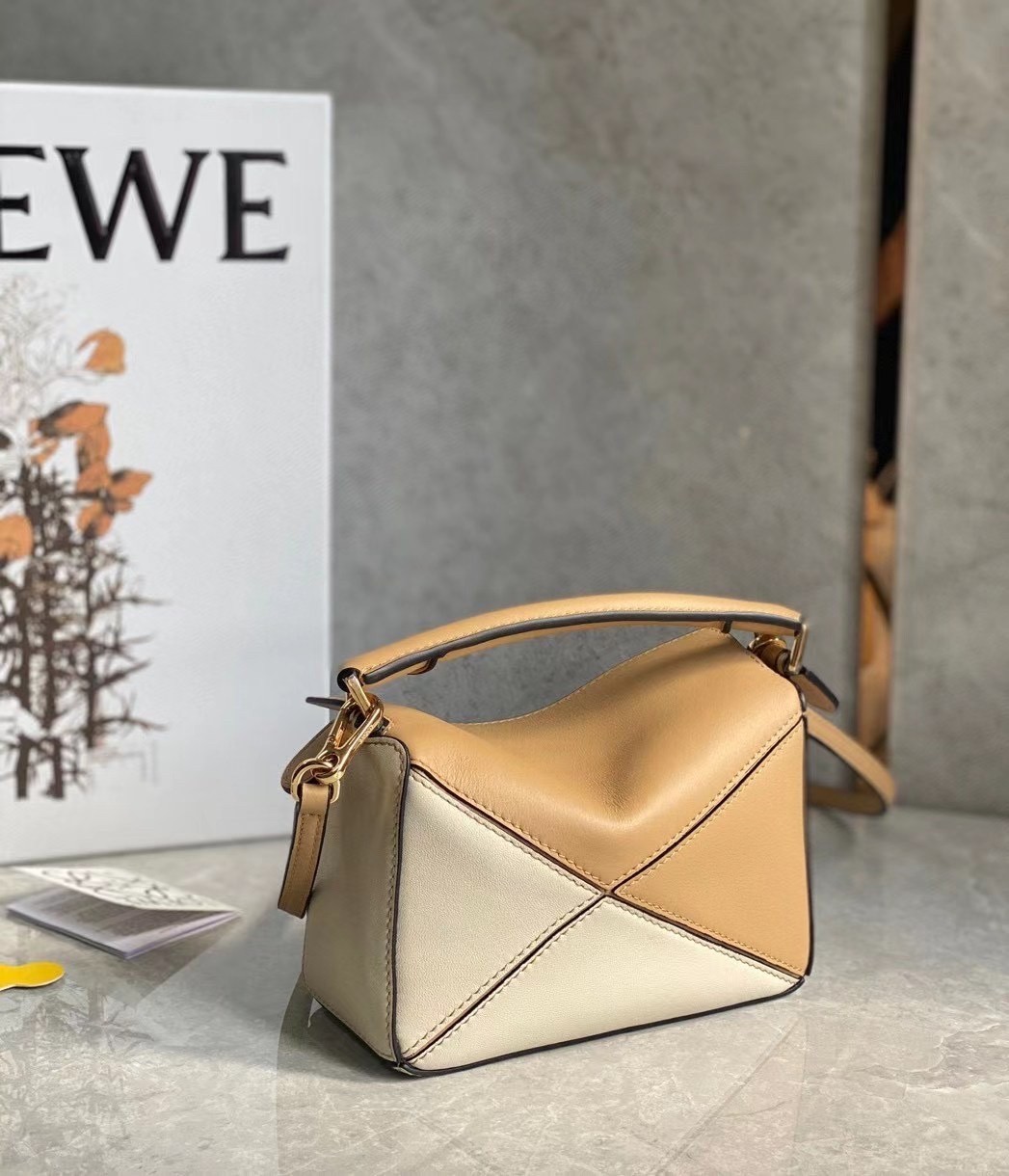 Loewe Puzzle Mini Bag In Dune/Warm Desert Calfskin 987