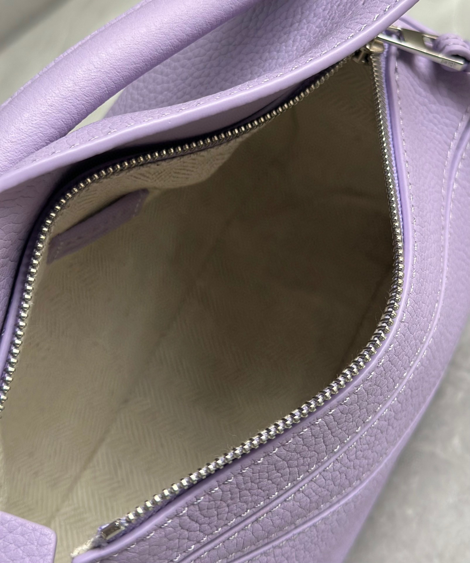 Loewe Puzzle Mini Bag In Lilas Grained Calfskin  476