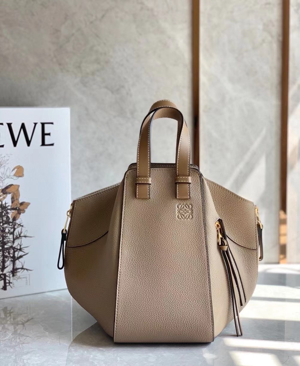 Loewe Hammock Small Bag In Sand Grained Leather 337