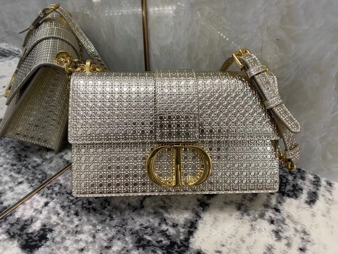 Dior 30 Montaigne Chain Bag In Metallic Gold Calfskin 555