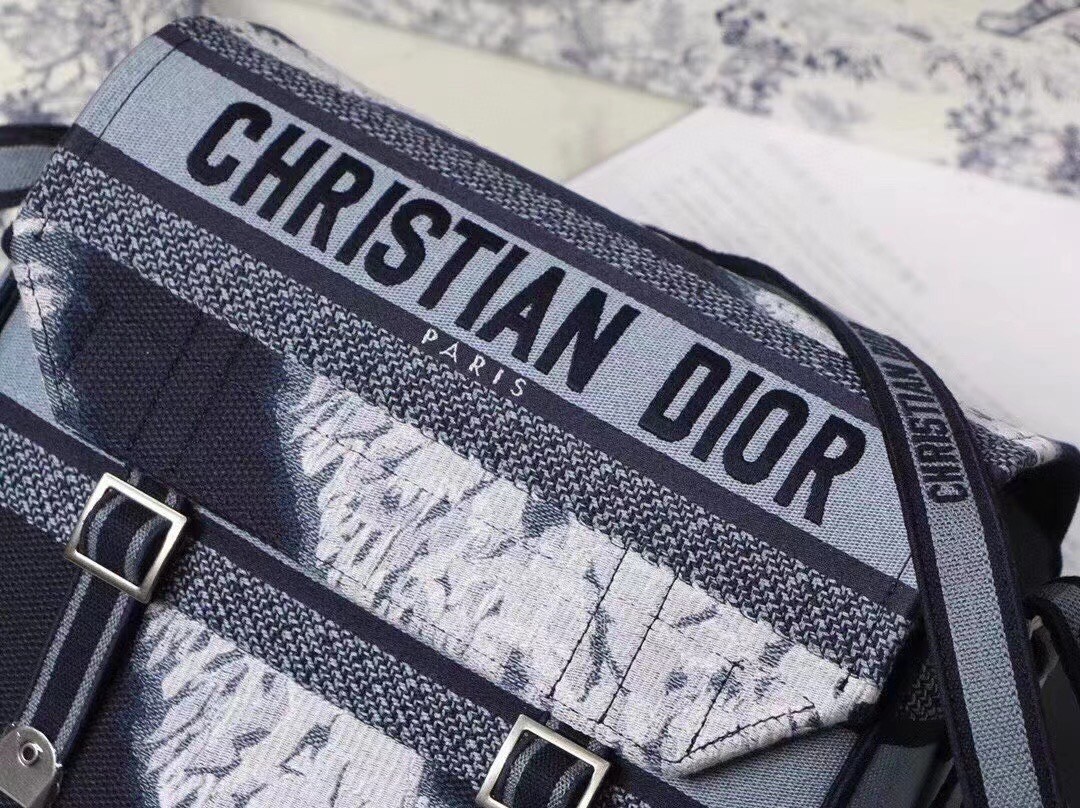 Dior Diorcamp Messenger Bag In Multicolor Tie Embroidery 594