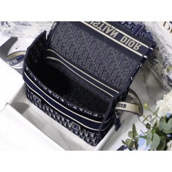 Dior Diorcamp Messenger Bag In Blue Oblique Embroidered Velvet 616