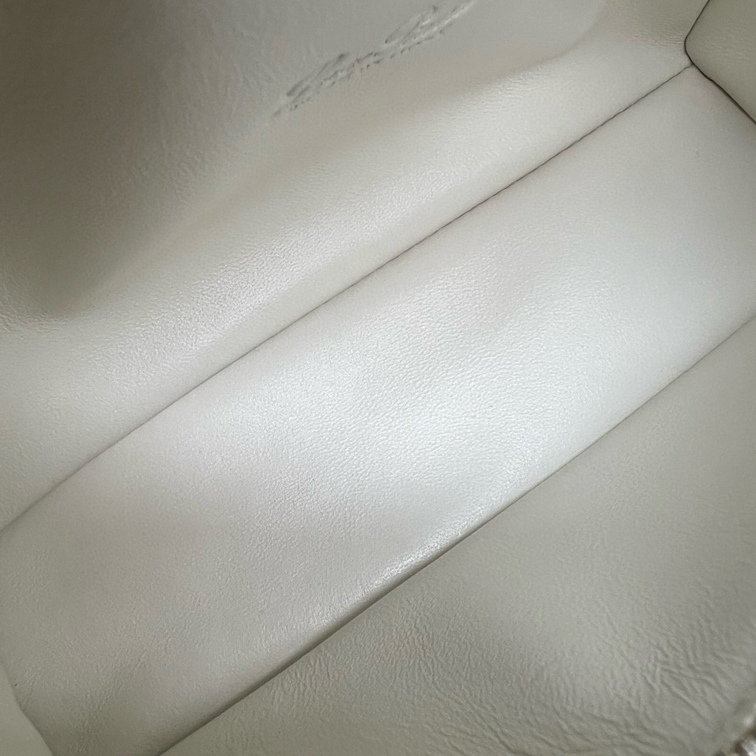 Loro Piana Extra Pocket Pouch L19 in White Ostrich-embossed Leather 124