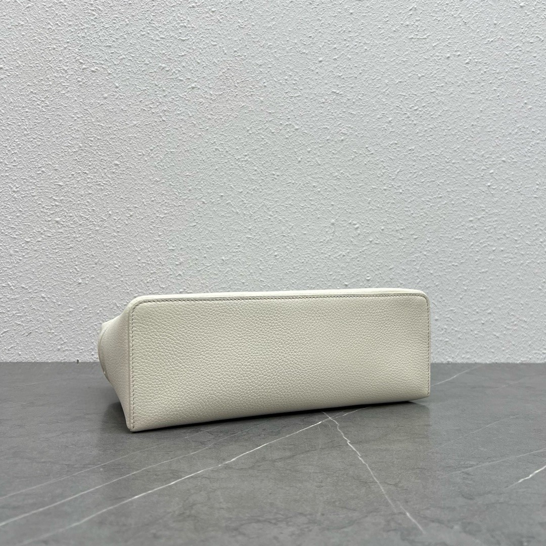 Loro Piana Extra Pocket Pouch L27 in White Grained Leather 890