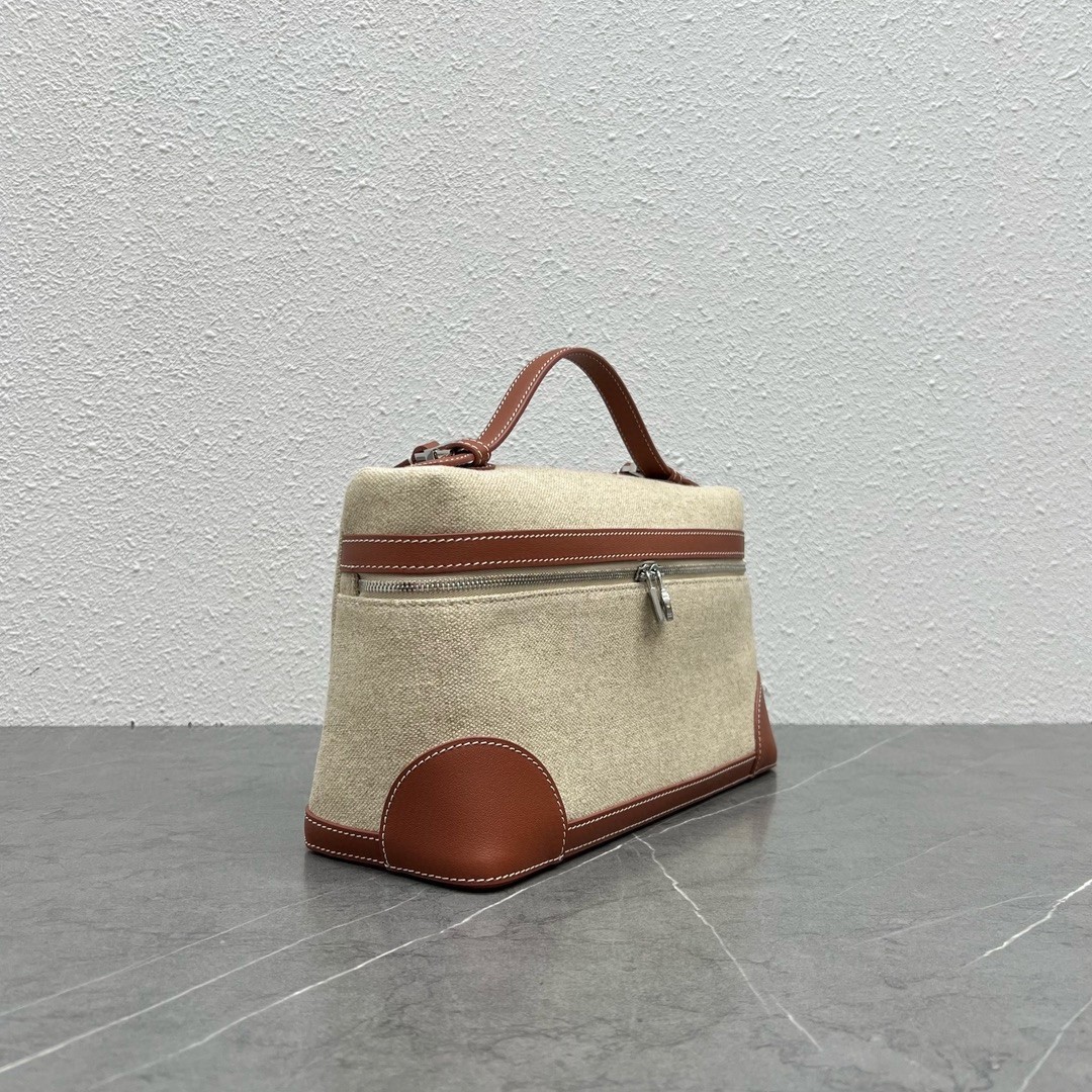 Loro Piana Extra Pocket Pouch L19 in Linen 927