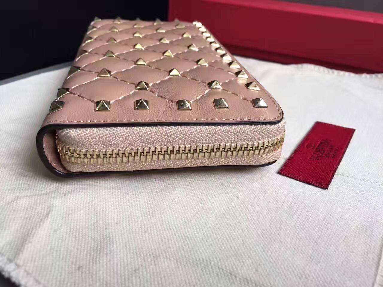 Valentino Rockstud Spike Zip Wallet In Pastel Pink Lambskin 805