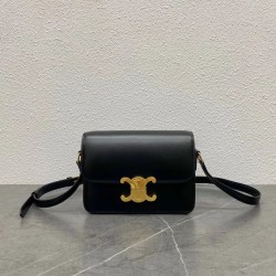 Celine Triomphe Teen Bag In Black Leather 079