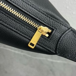 Celine Heloise Cuir Triomphe Bag in Black Calfskin 657