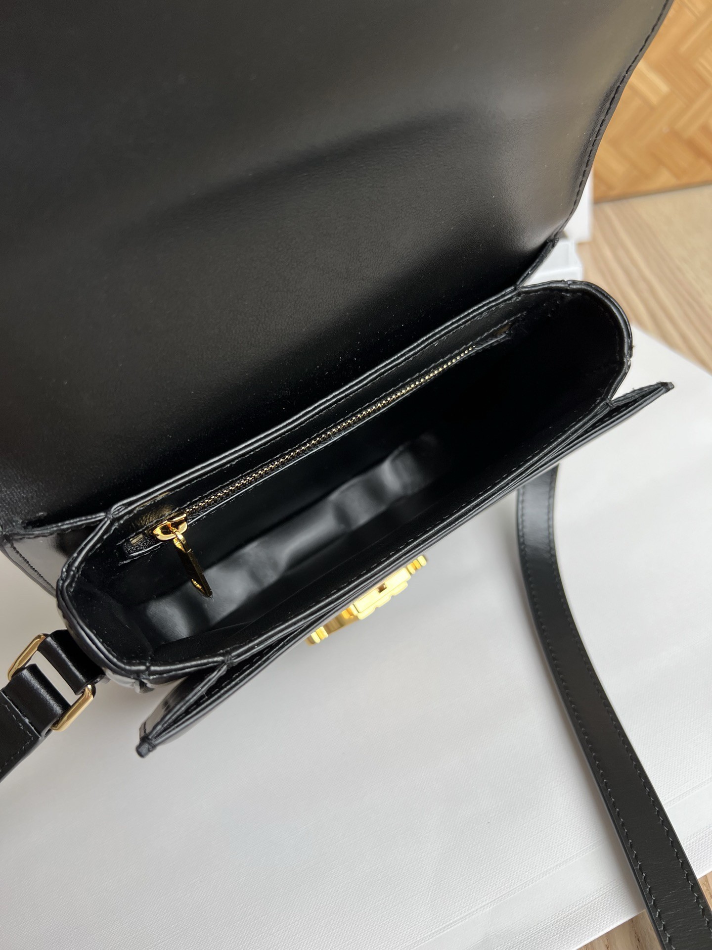 Celine Besace Clea Bag in Black Shiny Calfskin 678