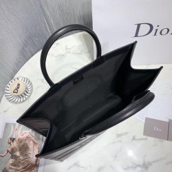 Dior Book Tote Bag In Black Smooth Calfskin 436