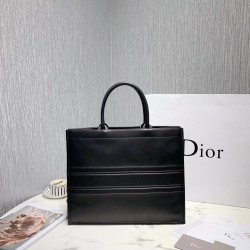 Dior Book Tote Bag In Black Smooth Calfskin 436