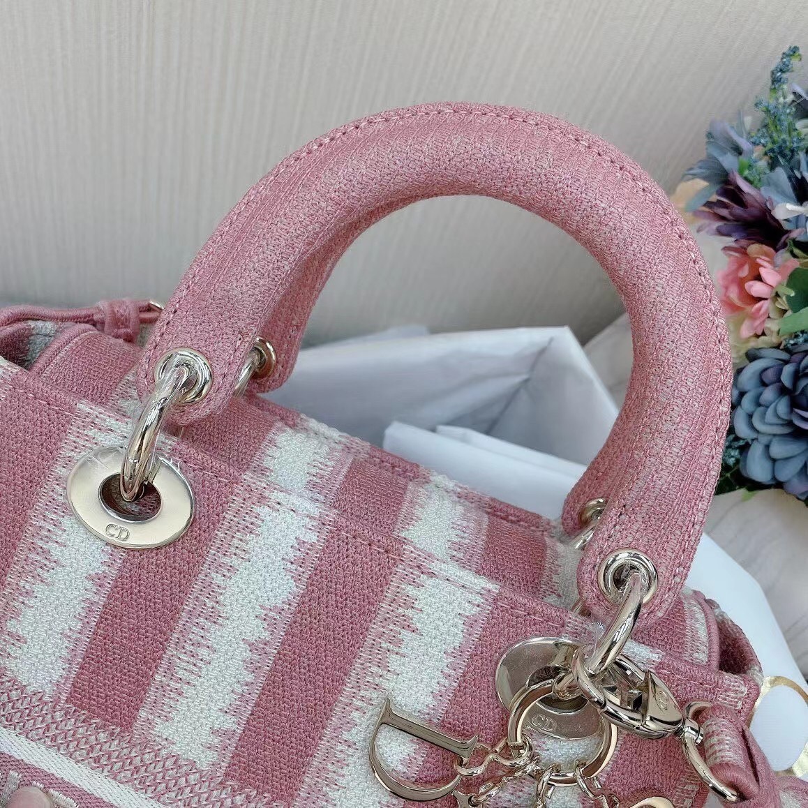 Dior Medium Lady D-Lite Bag In Pink D-Stripes Embroidery 490