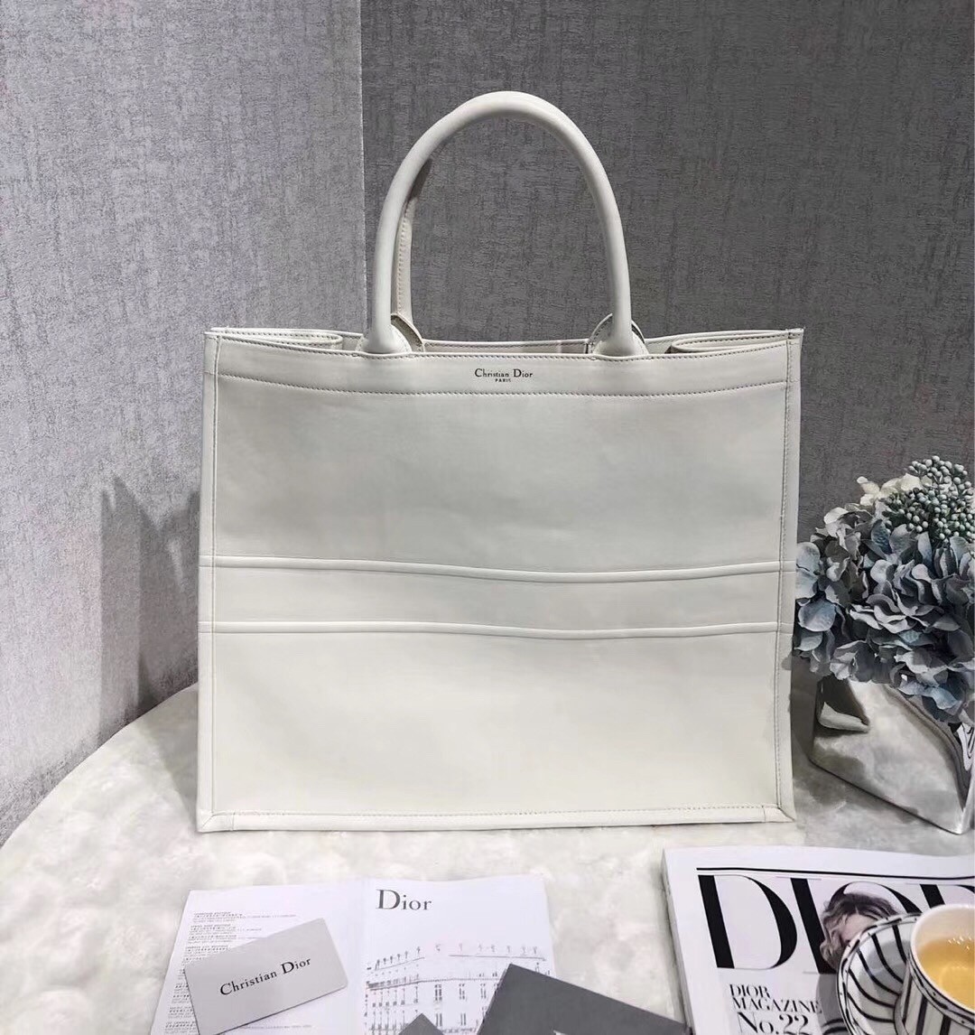 Dior Book Tote Bag In White Surrealism Printed Calfskin 593