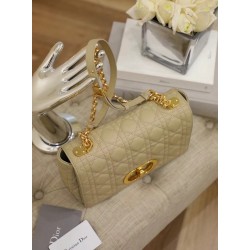 Dior Caro Medium Bag In Beige Cannage Calfskin 572