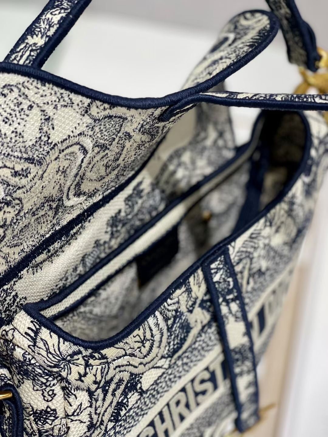 Dior Saddle Bag In Blue Toile de Jouy Embroidery 849