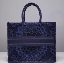 Dior Book Tote Bag In Blue KaleiDiorscopic Canvas 153