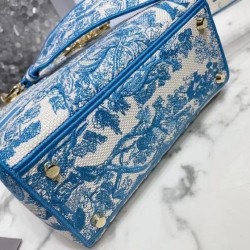 Dior Medium Lady D-Lite Bag In Blue Toile de Jouy Canvas 681