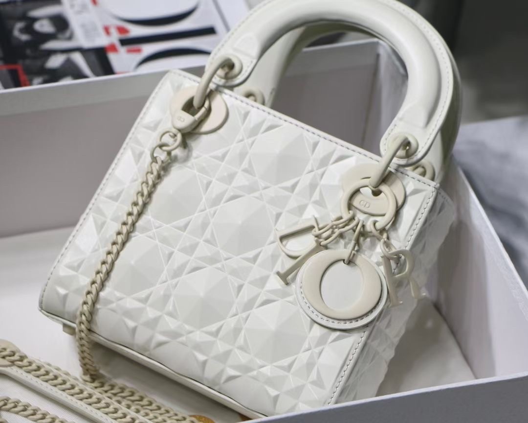 Dior Lady Dior Mini Bag In White Calfskin with Diamond Motif 060