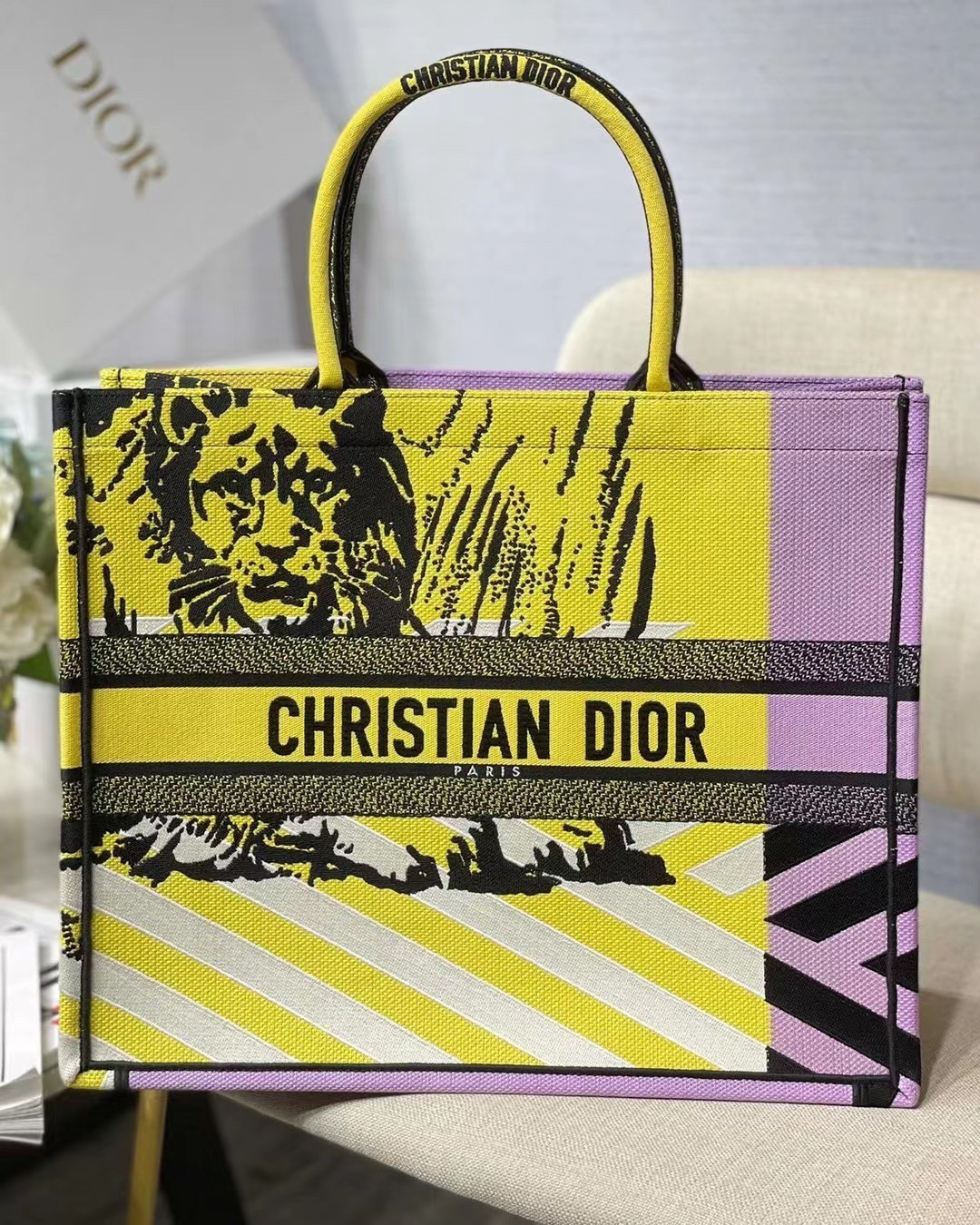 Dior Large Book Tote Bag In Yellow D-Jungle Pop Embroidery 703