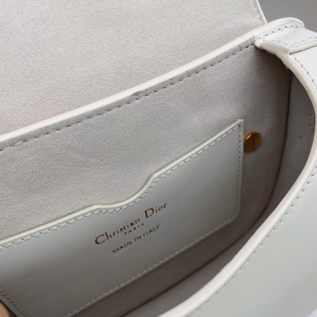 Dior Small Bobby Bag In White Calfskin 979