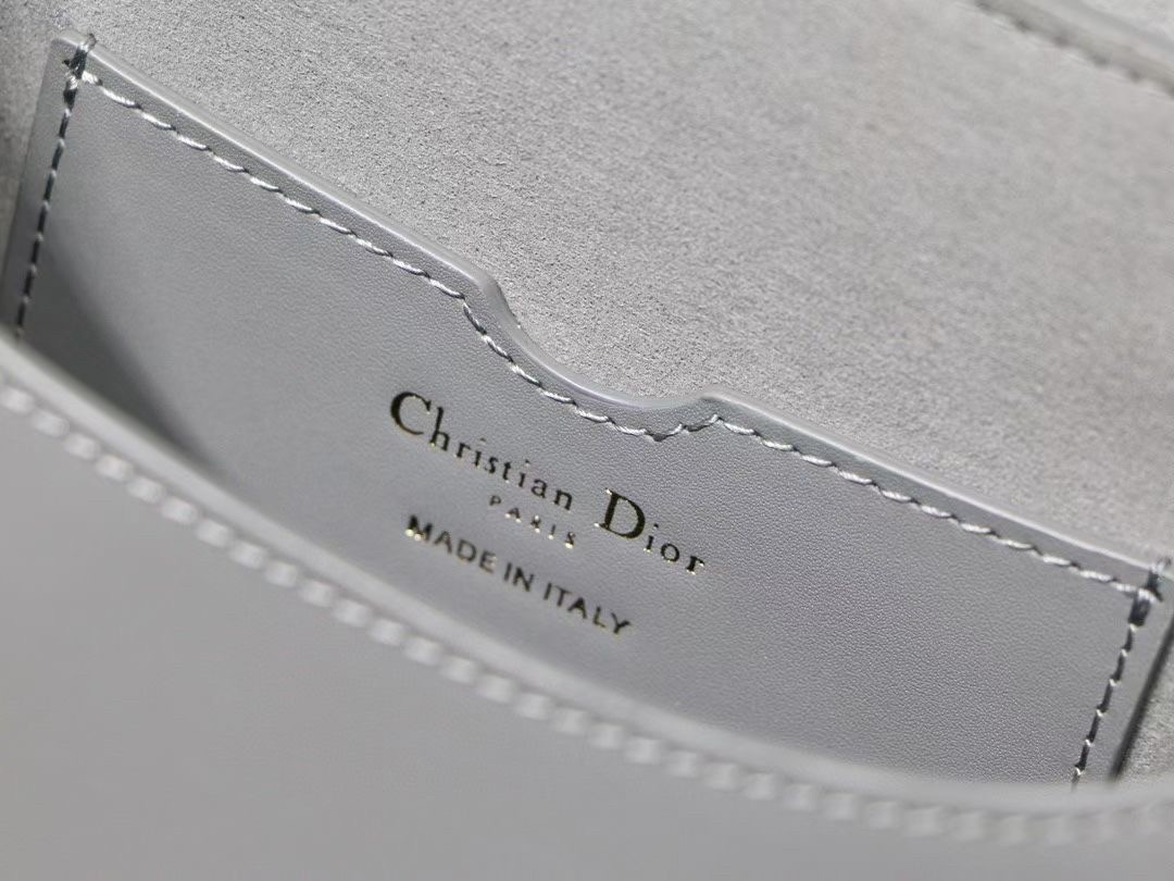 Dior Medium Bobby Bag In Grey Calfskin 541