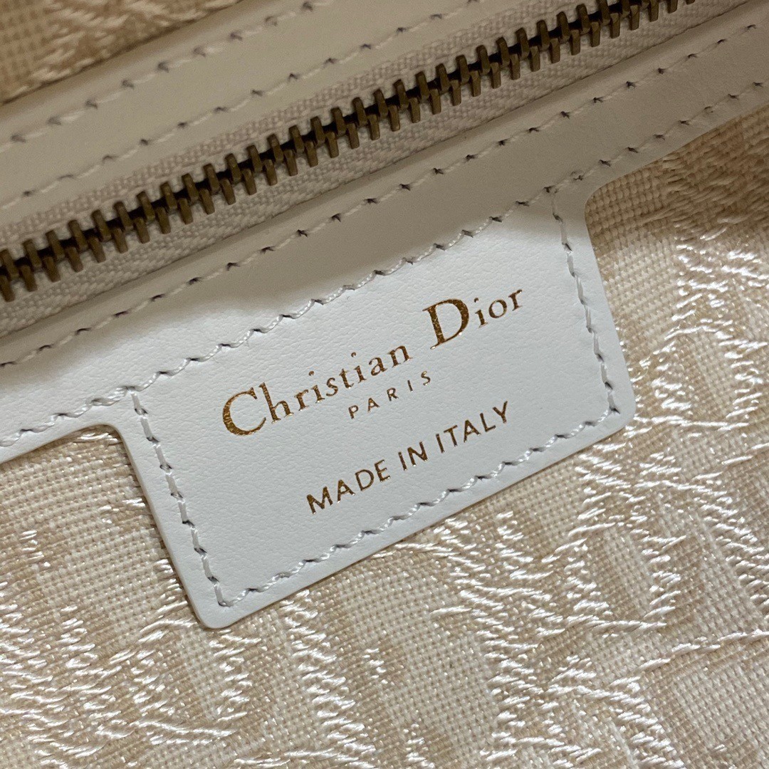 Dior Medium Lady Dior Bag In Wicker and White Oblique Jacquard 826