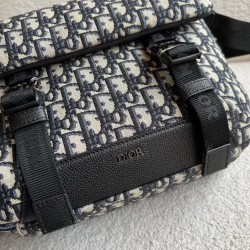 Dior Explorer Messenger Bag In Black Dior Oblique Jacquard 366