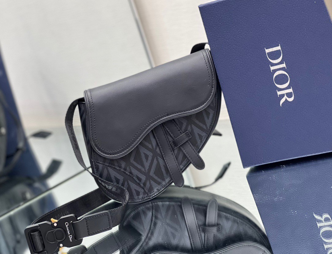 Dior Men's Mini Saddle Bag In Black CD Diamond Canvas 831