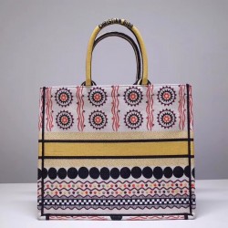 Dior Book Tote Bag In Multicolored Geometric Canvas 323